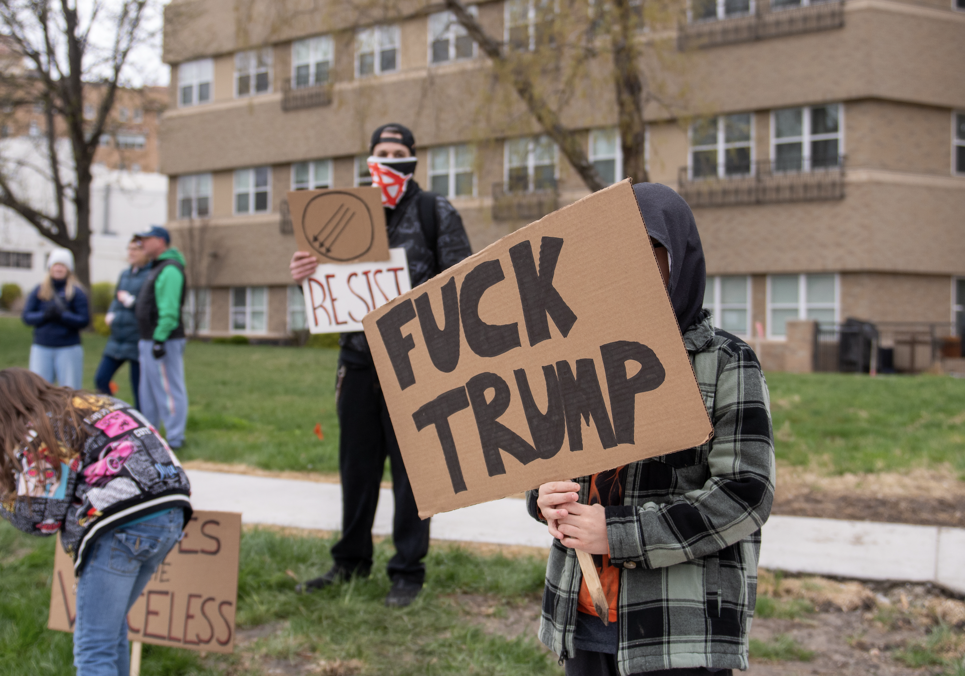 APRIL 5 ANTI-TRUMP RALLY SPARKS  HUGE TURNOUT IN KCMO